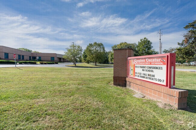 Stephen Decatur Middle School offers interest-based learning programs.