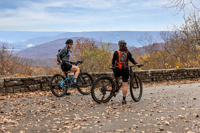 Monte Sano State Park is perfect for mountain bikers who want to explore the area.