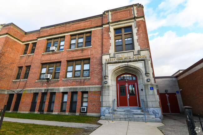 Reservoir Avenue Elementary provides education in the neighborhood of 
Arlington.