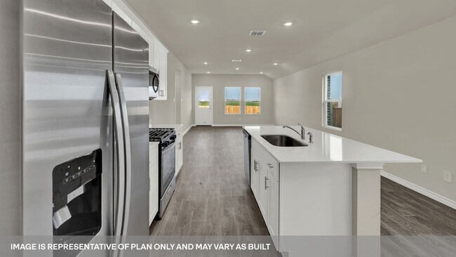 112 Raymondville Path, San Marcos, TX 78666 - photo 5