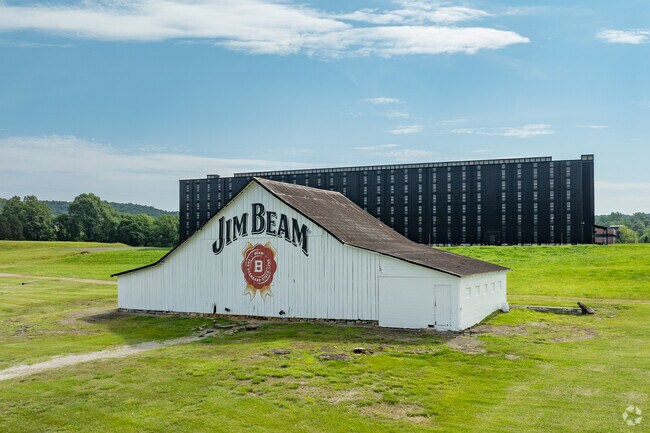 Shepherdsville is close to the Kentucky Bourbon Trail and Jim Beam Distillery.