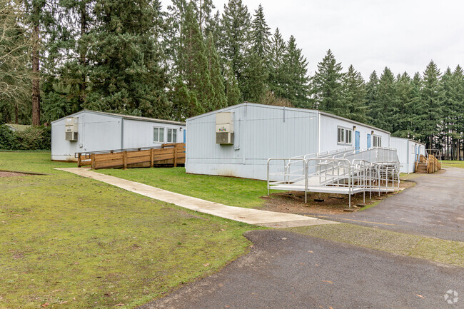 Auxiliary classroom building behind Burnt Bridge Creek Elementary School in Vancouver, WA.