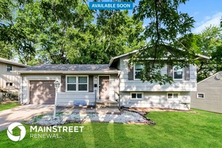 7106 Ballentine St, Shawnee, KS 66203