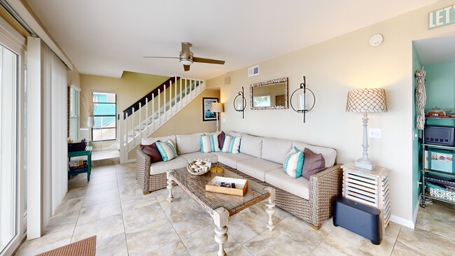 7791 W Gulf Blvd, Treasure Island, FL 33706 - photo 3