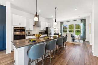 2808 Kempthorne Rd, Cary, NC 27519