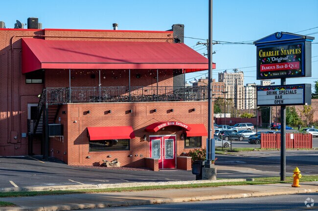 Charlie Staples Pitt Boss has been serving it's famous BBQ since 1974.
