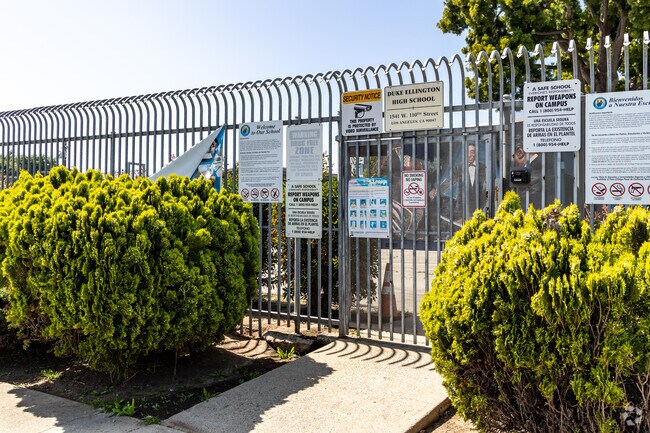 Duke Ellington High School emphasizes arts education.