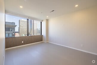 40 W 4th St, Dayton, OH 45402