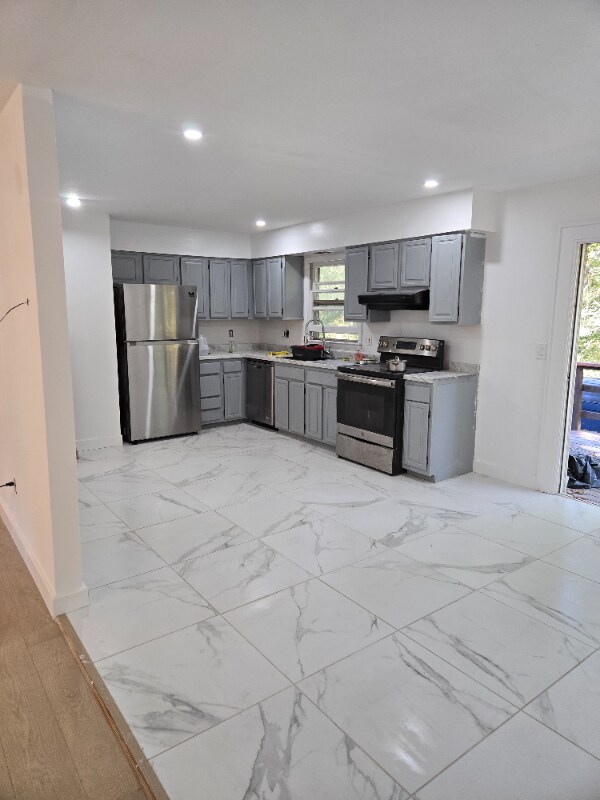 26 Woodland Cir, Hyde Park, NY 12538 - photo 6