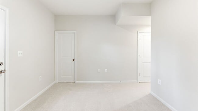 210 Monteith Dr, Winchester, VA 22601 - photo 3