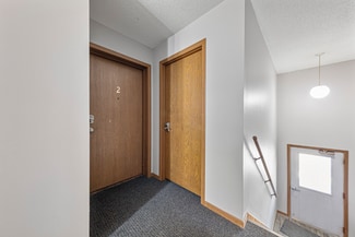 1402 Division St W Unit 2, Faribault, MN 55021