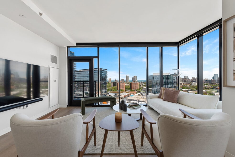 901 W Blackhawk St unit FL18-ID1029649P, Chicago, IL 60642 - photo 1