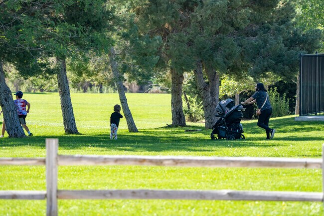 Stonebrook is a family-friendly community with all of the children's parks readily available.