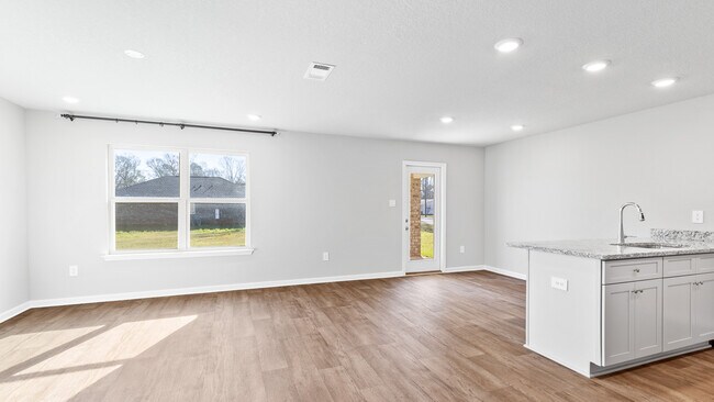 48 Crown Dr, Lucedale, MS 39452 - photo 5