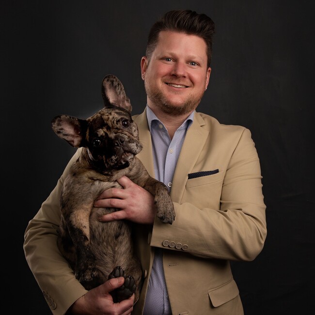 Agent Photo
