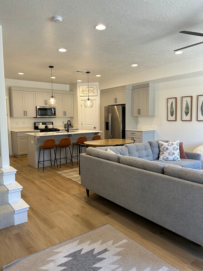 832 S American Beech Ln, Saint George, UT 84790 - photo 2