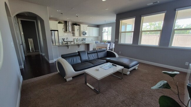 1739 E Autumn Sage Ave, Fresno, CA 93730 - photo 3