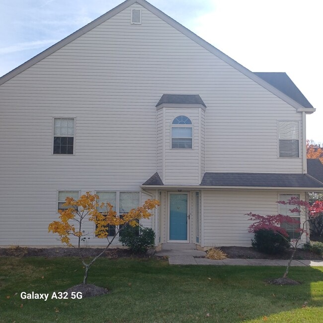 113 Glennbrook Ct, Chalfont, PA 18914 - photo 4