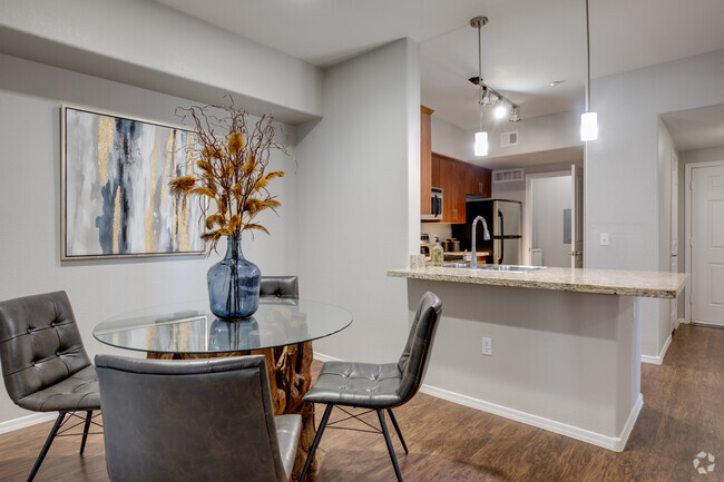 2BR, 2BA - 1,027 SF