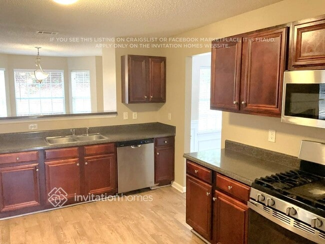 5853 Black Top Way, Fairburn, GA 30213 - photo 7