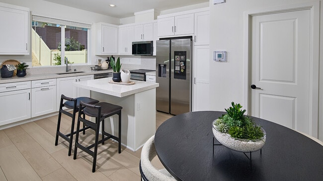 1052 Spike St, Chula Vista, CA 91911 - photo 2