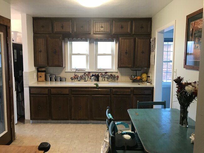 213 S 100 W unit 2 middle, Tooele, UT 84074 - photo 7