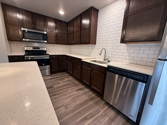 Stonewood Crossing, Sun Prairie, WI 53590 - photo 4