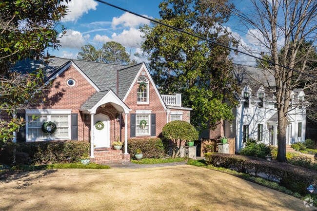 Historic homes in Memorial Park, some dating back to the 1930s, showcase charming Cottage and Cape Cod architectural styles.