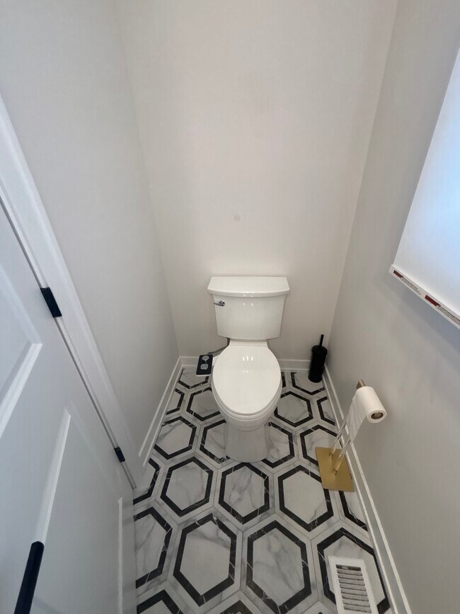 6853 W Belmont Ave unit 1R, Chicago, IL 60634 - photo 5