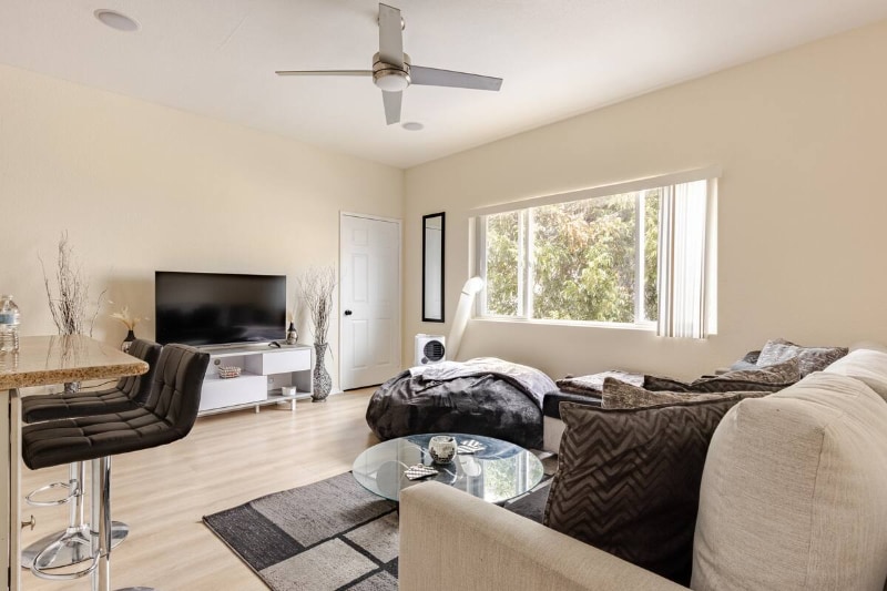 4218 Dalton Ave, Los Angeles, CA 90062 - photo 1