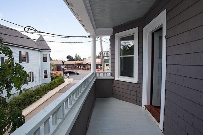 8 Hinckley St unit 2, Somerville, MA 02145 - photo 6