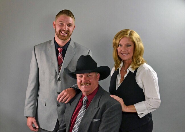 Agent Photo