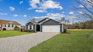 25 Our Way Dr, Kilmarnock, VA 22482
