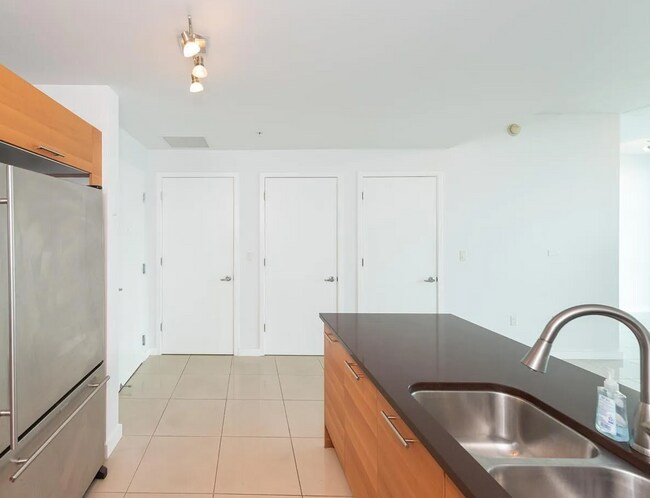 3301 NE 1st Ave unit H1113, Miami, FL 33137 - photo 6