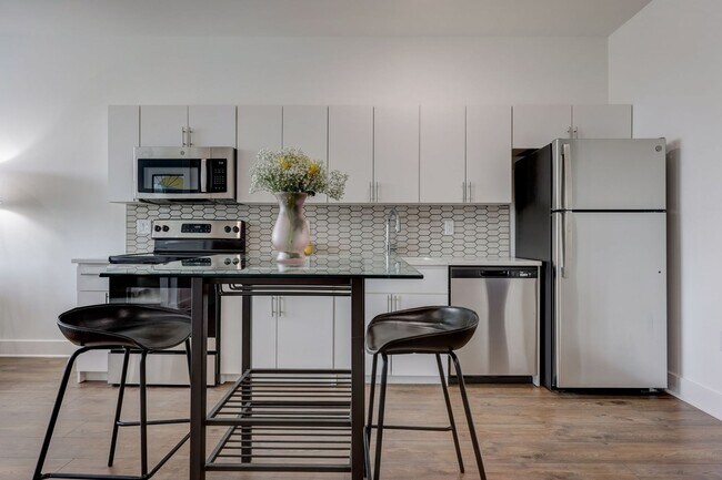 Meridia Garfield 848, Garfield, NJ 07026 - photo 7