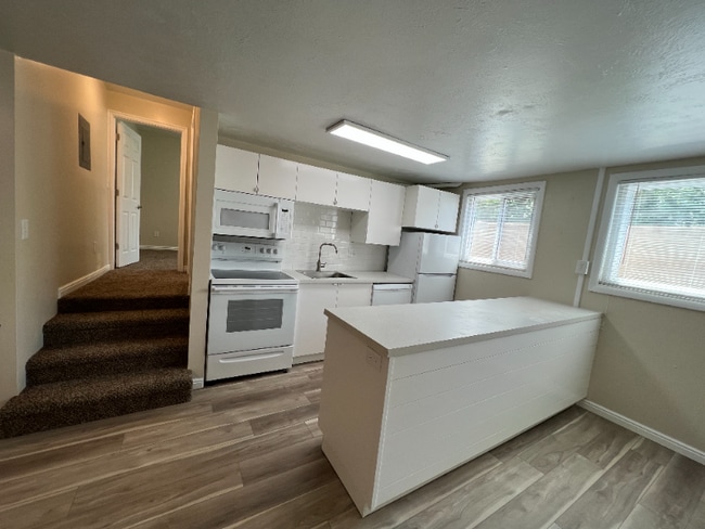 1362 E 3900 S, Salt Lake City, UT 84124 - photo 3