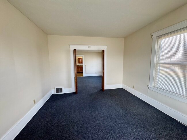 1107 Cleveland Ave SW unit 2, Canton, OH 44707 - photo 4