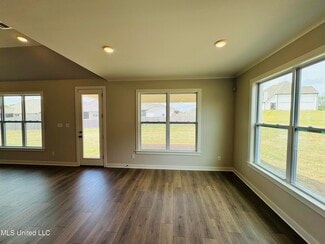 9530 McElroy Farms Dr, Olive Branch, MS 38654