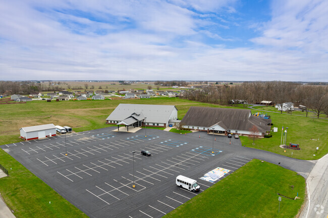 Emmanuel Christian School receives an overall Niche grade of C+.