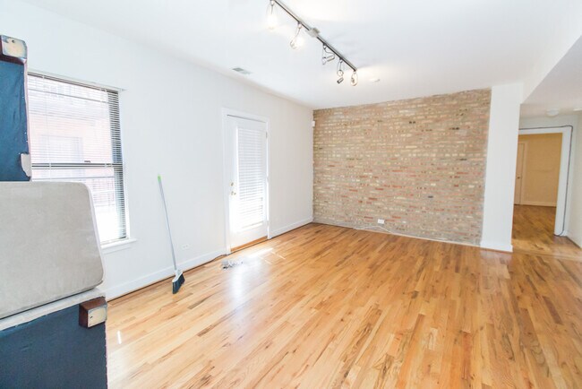 927 W Sunnyside Ave unit 9273S, Chicago, IL 60640 - photo 7