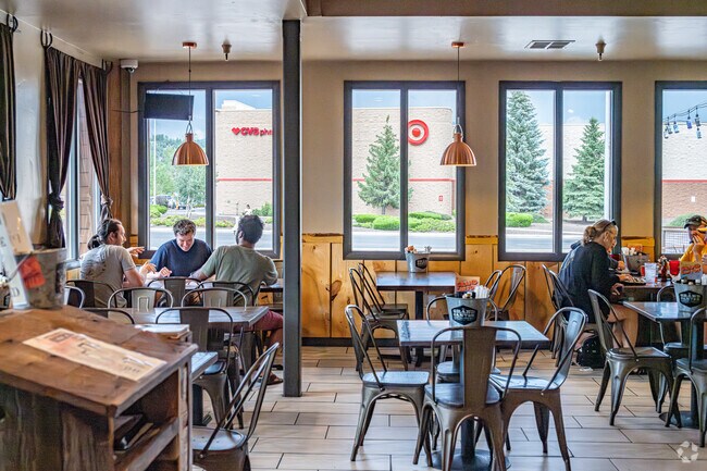 Residents of Ponderosa Pines can be found  grabbing a casual lunch at Grand Canyon Brewery.