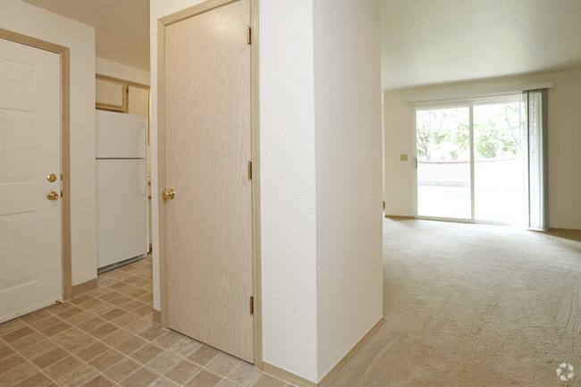 Meadows Apartments, Albany, OR 97322 - photo 7