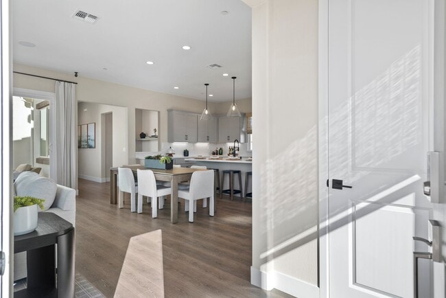 1838 Foster Ln, Davis, CA 95616 - photo 2