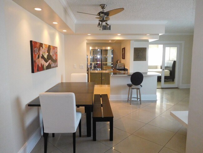 112 S Federal Hwy unit Trendy 2-1 Walk to B, Pompano Beach, FL 33062 - photo 5