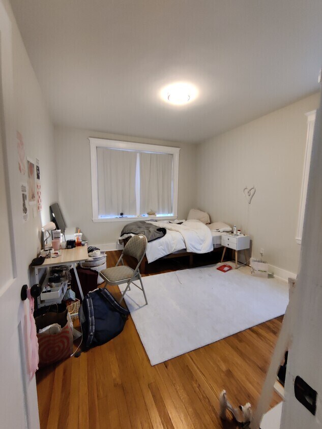 Pictures are representative samples of the advertised unit. In some cases, the actual units you tour