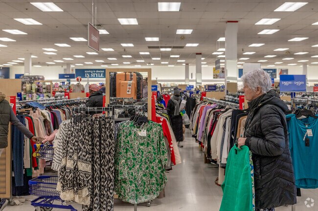 Marshalls in Braintree Highlands offers a variety of different clothing options.