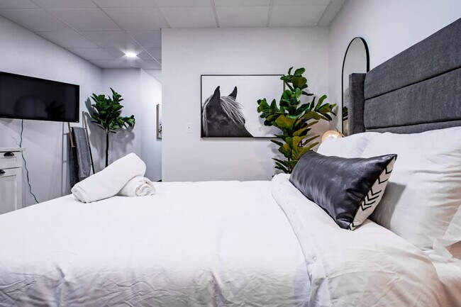 1020 16th St NW unit ID1037707P, Washington, DC 20036 - photo 3