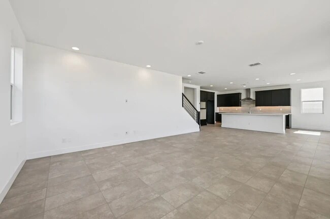 7950 W Griswold Rd, Peoria, AZ 85345 - photo 3