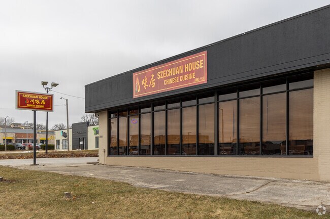 Szechuan House brings bold flavors to Edwards locals who love Chinese cuisine.