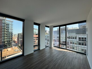 144 N Aberdeen St, Chicago, IL 60607